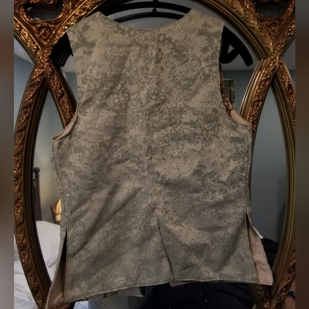 Vintage Cottagecore Reversible Vest - Picture 10 of 14
